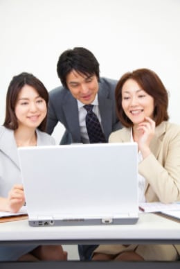 初回は訪問して、ホームページの編集方法についてレクチャーいたします 初回は訪問して、ホームページの編集方法についてレクチャーいたします