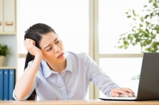 企業のホームページ担当者が本来目指すべきなのは売上げアップだが、デザインばかりを気にしても集客数は増えない
