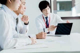 ホームページのコンペとは？