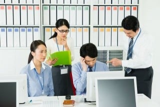 委託していたホームページ制作会社（業者）が倒産してしまうと、最悪の場合はホームページ自体が消滅し、リニューアルに成功しても不利益が生じやすい