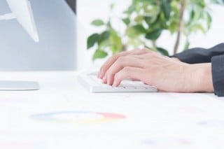 ホームページは公開しただけでは意味がなく、その後の更新やコンテンツ追加が重要