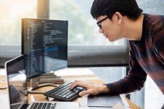 採用ページにGoogleのクローラーが読み取りやすいデータ（構造化データ）を用意しないと、Googleしごと検索には表示されない