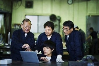 業界関係者どうしで話題になっているテーマを取り上げる