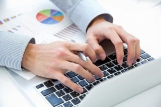 そもそも企業ホームページにはどうして更新が必要なのか？