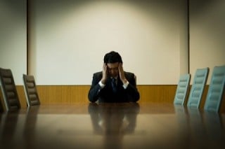 人手不足倒産とは？　なぜ起きるのかの原因と防止する方法・対策を解説