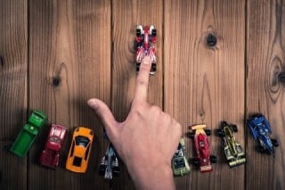 競合他社のホームページには、弱いフィールドを探して少しずつ勝ちを積み重ねていけばよい