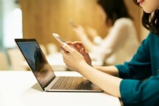 レストラン・カフェなどの無料Wi-Fiには攻撃者が罠を仕掛けていることがある