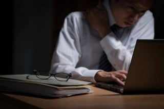 営業社員の残業時間を減らしたい…