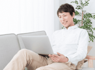 一方、Webページではトップページを経由せずに下層ページがダイレクトに読まれる