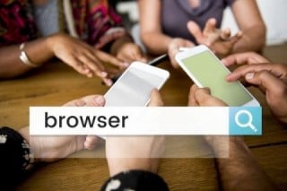 ブラウザは個々のWebサービスを利用する際にインストールが必須ではない