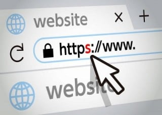 訪問者がホームページのURLをブラウザに入力すると、サーバー側にリクエストが届く