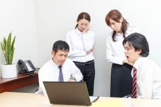 ホームページ自作のデメリット6.　不明な部分やトラブルを全て自力で解決しなければならない