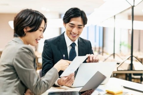 一度作成した導入事例・お客様事例は、企業ホームページだけでなくチラシ・提案書・PowerPointなどさまざまな媒体で販促に利用できる