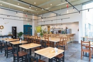 店舗・オフィスの内装デザイン・リフォームでは、お客様店舗の業種などを記載する