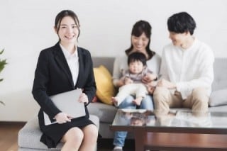 お客様インタビューやアンケートを使って、施工事例・施工実績にお客様の感想を書くことで、訪問者へメリットが具体的に伝わる