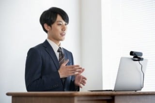 Web商談のコツや効果的なPowerPoint資料の作り方も紹介
