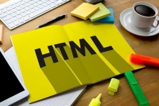 HTML