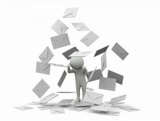 個々の社員の注意力だけに頼った迷惑メール対策では、限界がある