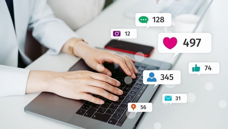 Facebookとは? メリット・デメリットを初心者向けに解説! Facebookとは? メリット・デメリットを初心者向けに解説!