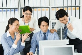 中小企業では、自社で簡単に更新・ページ追加ができるホームページサービスを選ぶべき