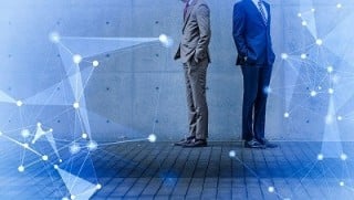 メタバースを早期に活用することで、競合他社に対して優位性を構築できる
