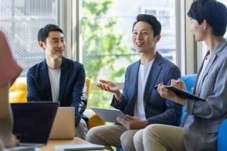 Webコンサルティング会社・Webマーケティング会社に委託するメリット・デメリット