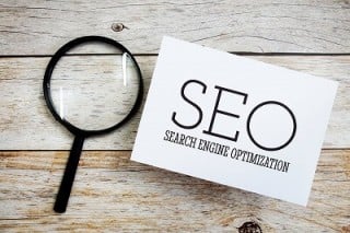 企業ホームページで成果を出すために必須のSEO対策とは？