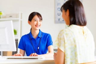 実際の顧客対応時のエピソードをホームページに掲載すると、同じお悩み・不満を持った新規お客様を獲得できる