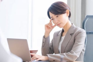 単純な「お問い合わせ」だけだと、訪問者がハードルの高さを感じてしまう