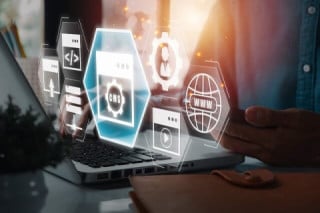 CMSとは、初心者でも簡単にホームページを作成・更新できるシステムのこと CMSとは、初心者でも簡単にホームページを作成・更新できるシステムのこと