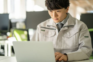 新規の外注先を探しているメーカーは、かならず何らかのトラブルや課題、お悩みを抱えている