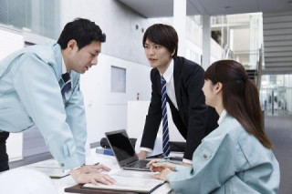 複数部署の情報を一括管理