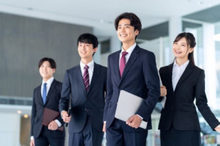 人材採用活動の最適化 人材採用活動の最適化