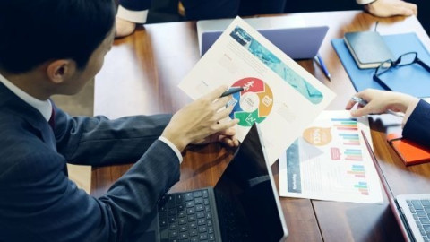 2. 顧客の「生の声（VOC）」を収集・分析し、マーケティングに活用！