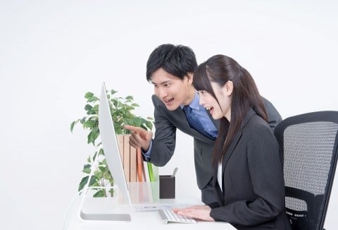 今後の人手不足・グローバル化に対応するには、チャットボットの活用が効果的！