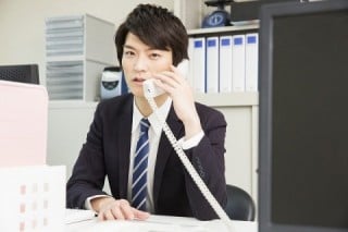 中小企業では業務の属人化が起きやすいため、電話サポートがあることで継続的な運用がしやすくなる