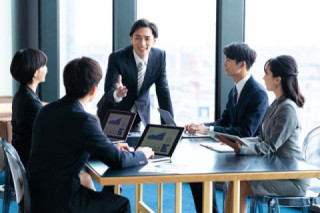 1. 個人のAI活用スキルに左右されず、恩恵が組織全体に及ぶ