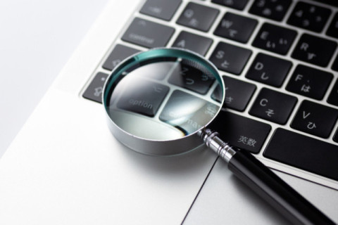 情報の探しやすさを向上させ、サイトからの離脱を防ぐ 情報の探しやすさを向上させ、サイトからの離脱を防ぐ