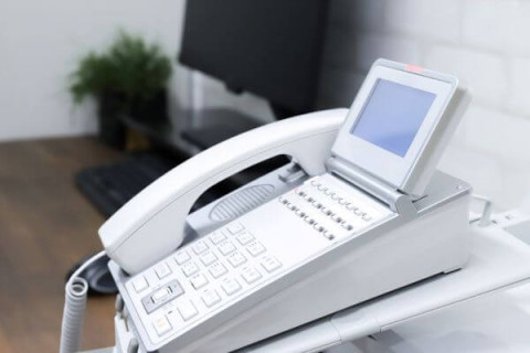 電話自動応答(IVR)やボイスボット 電話自動応答(IVR)やボイスボット