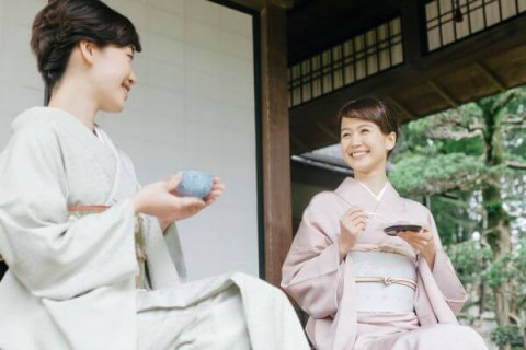 AIチャットボットでルール・文化・強みを正しく伝え、現場のトラブルを未然に防止