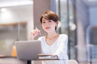 コア業務への集中：定型業務をAIに任せる