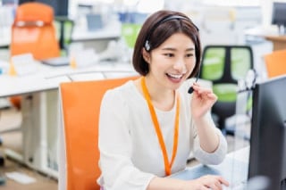 4. サポート体制: 困ったときに電話相談できるか（初心者には重要）