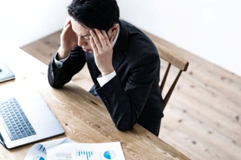 採用難と離職率の高さによる人手不足