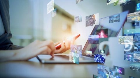 ノーコードで誰でも更新できて運用がスムーズ