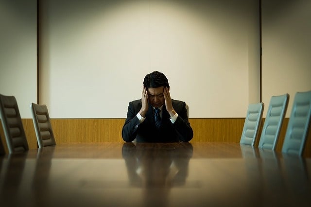 人手不足倒産とは? なぜ起きるのかの原因と防止する方法・対策を解説 人手不足倒産とは? なぜ起きるのかの原因と防止する方法・対策を解説