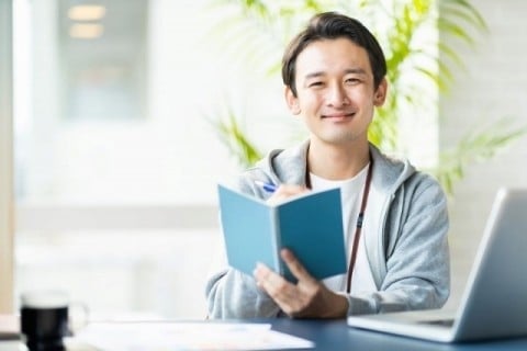 企業ホームページの文章の書き方 【初心者でも簡単にWebライティングできる方法】 企業ホームページの文章の書き方 【初心者でも簡単にWebライティングできる方法】