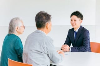 定型的な電話・窓口応対の削減によるコア業務への集中 定型的な電話・窓口応対の削減によるコア業務への集中