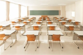 教職員や事務スタッフの人手不足対策と働き方改革の推進