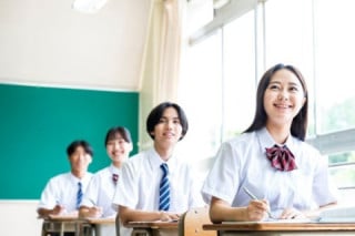 新規入学率（コンバージョン）の向上と在校生・保護者のエンゲージメント強化
