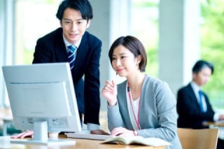 自社の情報に詳しくなるので活用しやすい 自社の情報に詳しくなるので活用しやすい